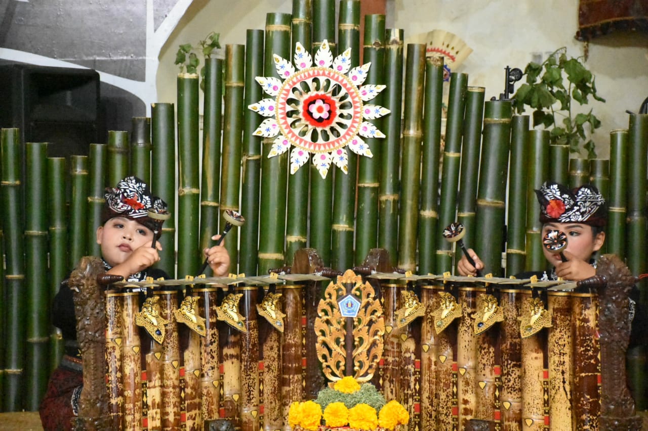 Dokumentasi dari - Lomba Gender Wayang Khas Kayumas Kaja Denpasar