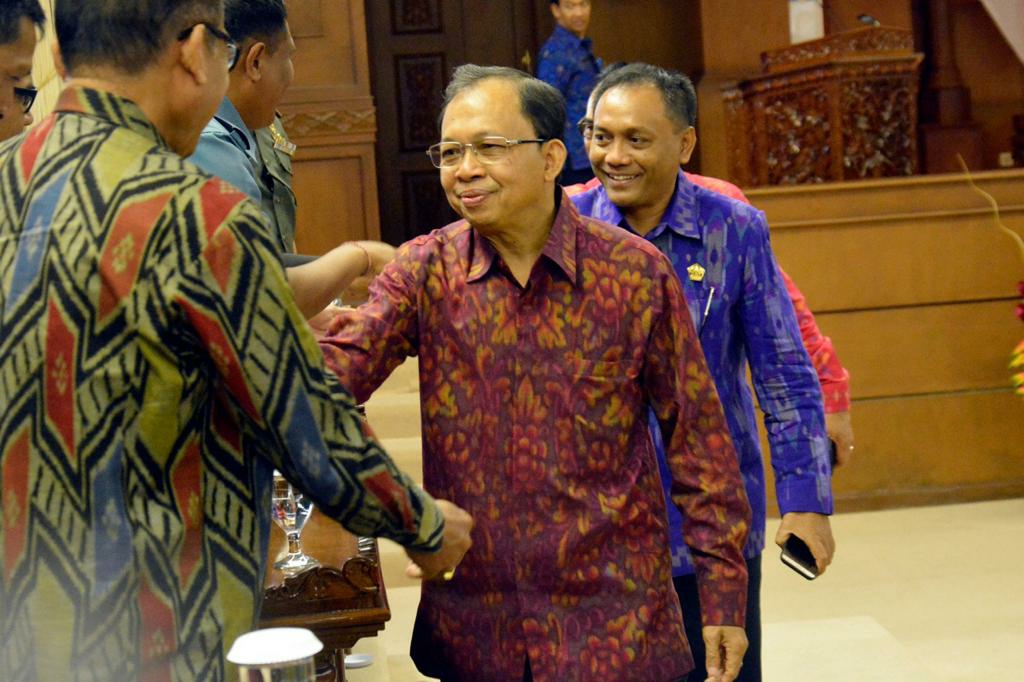 Dokumentasi dari - Sampaikan Jawaban Pandangan Fraksi Dewan, Gubernur Koster Singgung PPDB yang Tak Ideal