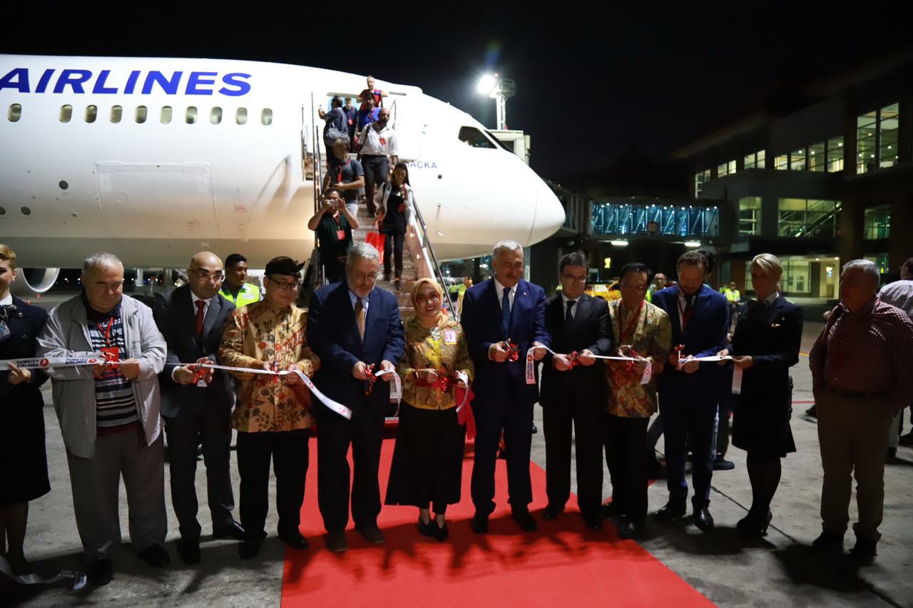 Dokumentasi dari - Bandara Ngurah Rai - Bali Sambut Inaugural Flight Turkish Airlines