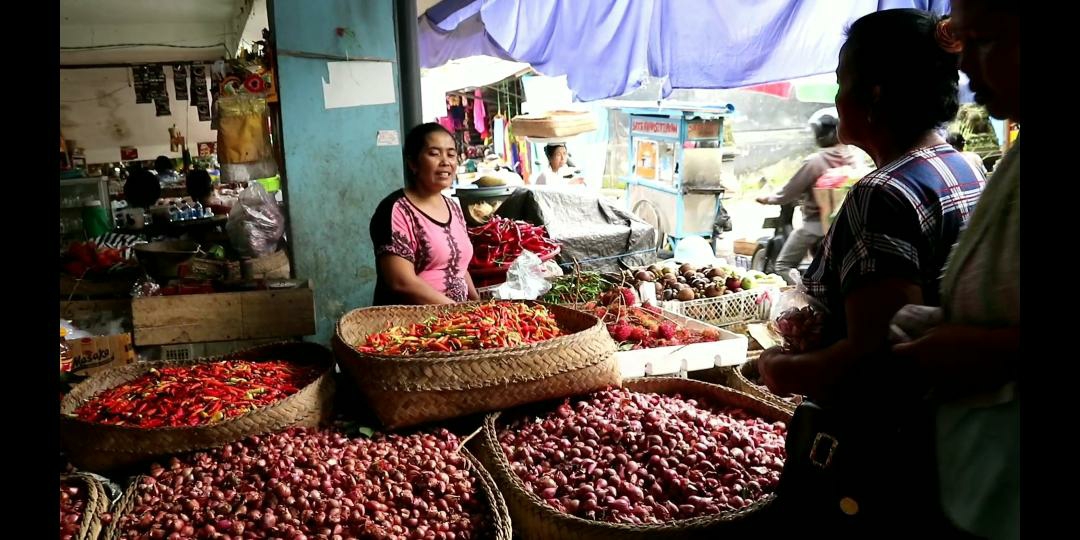 Dokumentasi dari - Jelang Galungan Harga Cabai  Naik Sepedas Rasanya
