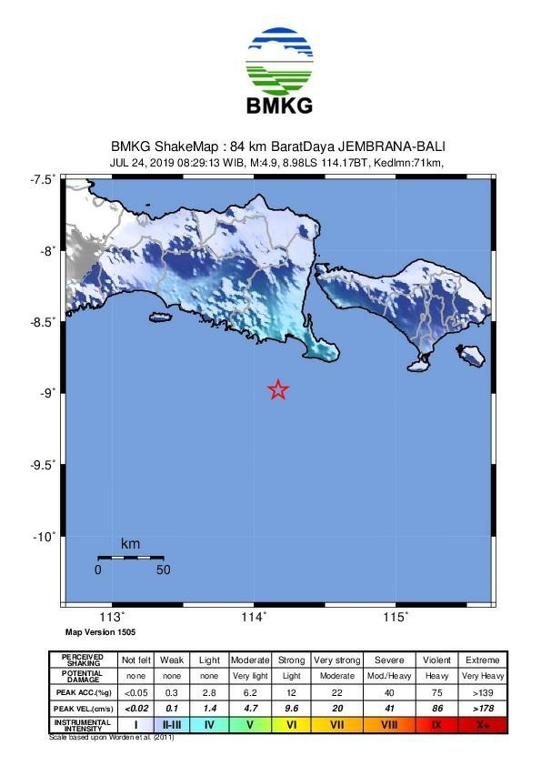 Dokumentasi dari - Gempa 4,9 SR Tidak Mengganggu Suasana Persembahyangan di Hari Suci Galungan