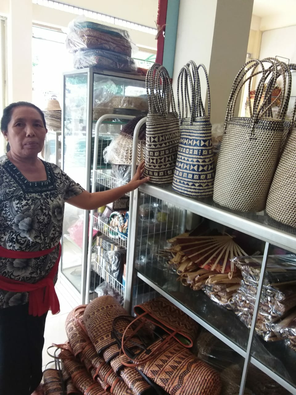 Dokumentasi dari - Tas  Bermotif Seni Khas Bali Diminati Konsumen Jepang