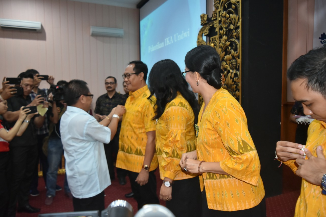 Dokumentasi dari - Wabup Badung Dipercaya Jadi Ketua IKA Undwi