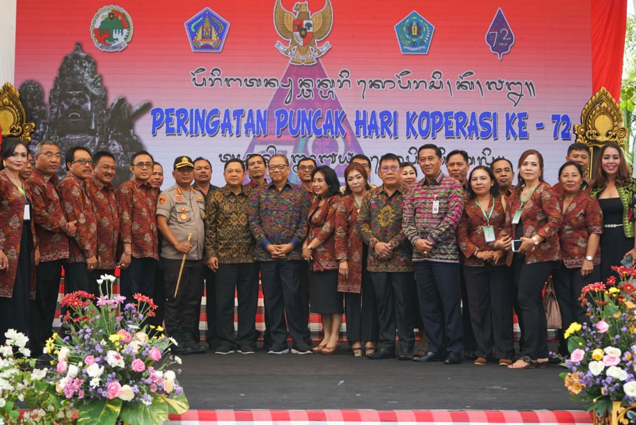 Dokumentasi dari - Pemkot  Launching Aplikasi E-Checking Serangkaian Harkopnas ke-72