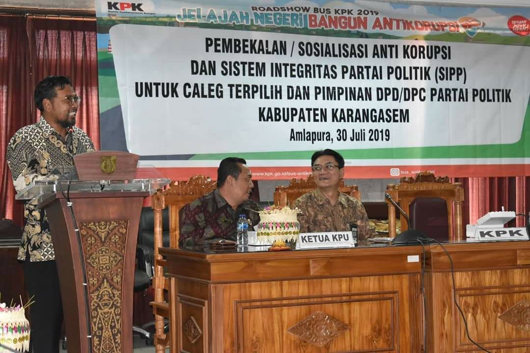 Dokumentasi dari - KPK Gandeng KPU Karangasem Sosisalisasi Anti Korupsi