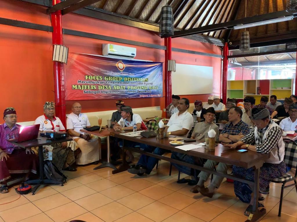 Dokumentasi dari - Paiketan Krama Bali Keluarkan Rekomendasi Kriteria Calon Bendesa Agung Majelis Desa Adat Provinsi Bali