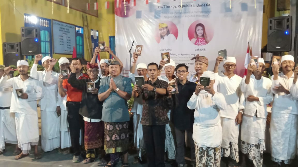 Dokumentasi dari - Bagikan Bhagavadgita, Perkumpulan ISKCON Indonesia Perkuat Keyakinan Hindu