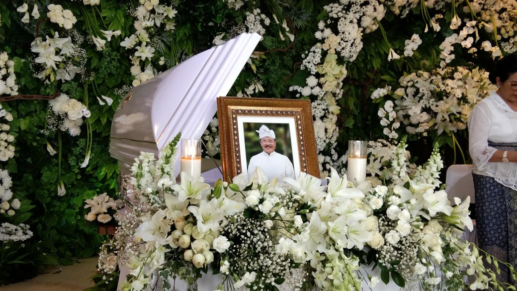 Dokumentasi dari - In memoriam:
PAK FRANS DALAM KENANGAN MALAM