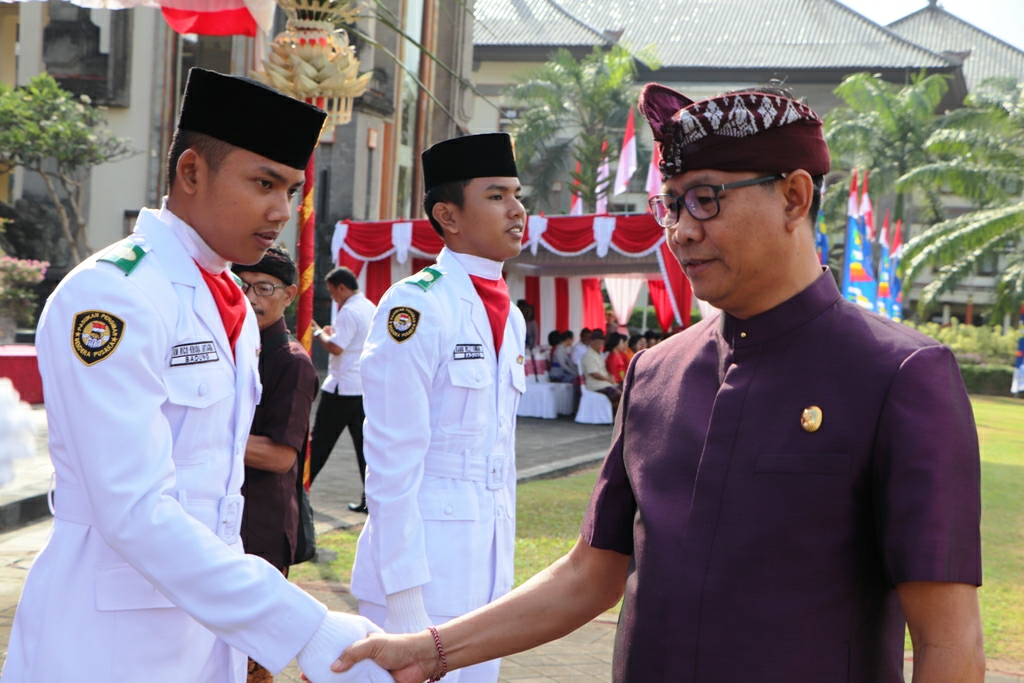 Dokumentasi dari - Wabup. Suiasa, Pemerintah dan Masyarakat Badung Ingin Lebih