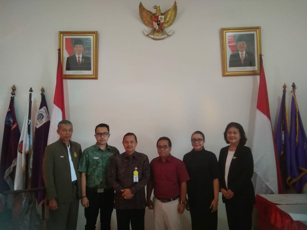 Dokumentasi dari - Monumen Perjuangan Bangsal Gelar Seminar Kesehatan bagi Tenaga Medis