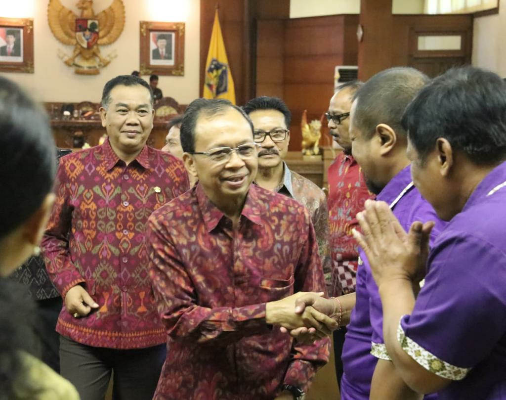 Dokumentasi dari - Perda Ketenagakerjaan Ditetapkan, Gubernur Koster Berharap Proteksi Tenaga Kerja Lokal 