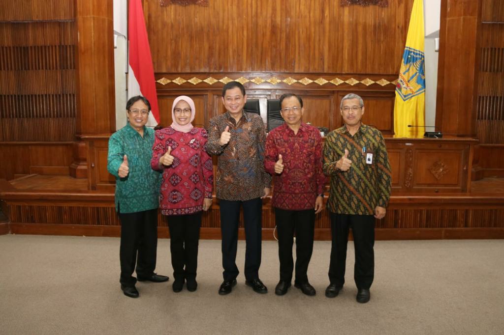 Dokumentasi dari - Menteri ESDM Ignasius Jonan Puji Gub Koster
