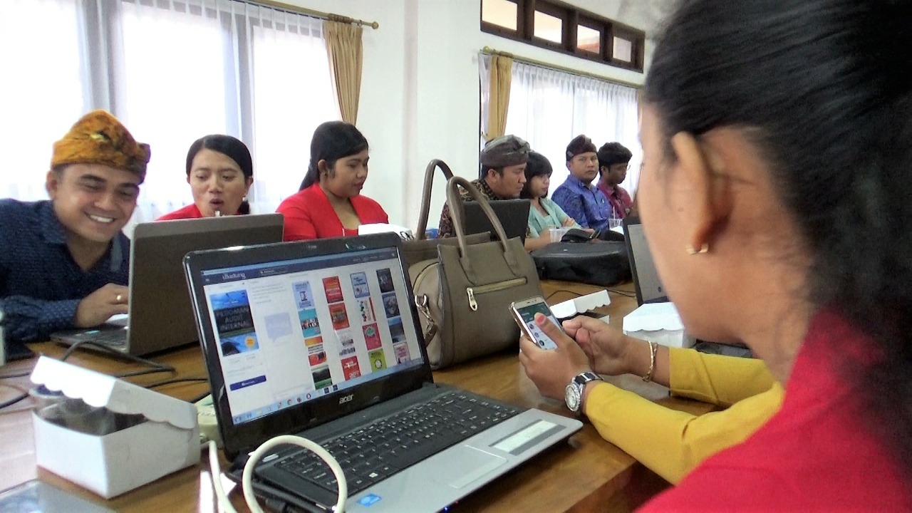 Dokumentasi dari - Badung Masukkan  "ibadung"  pada Laptop Siswa