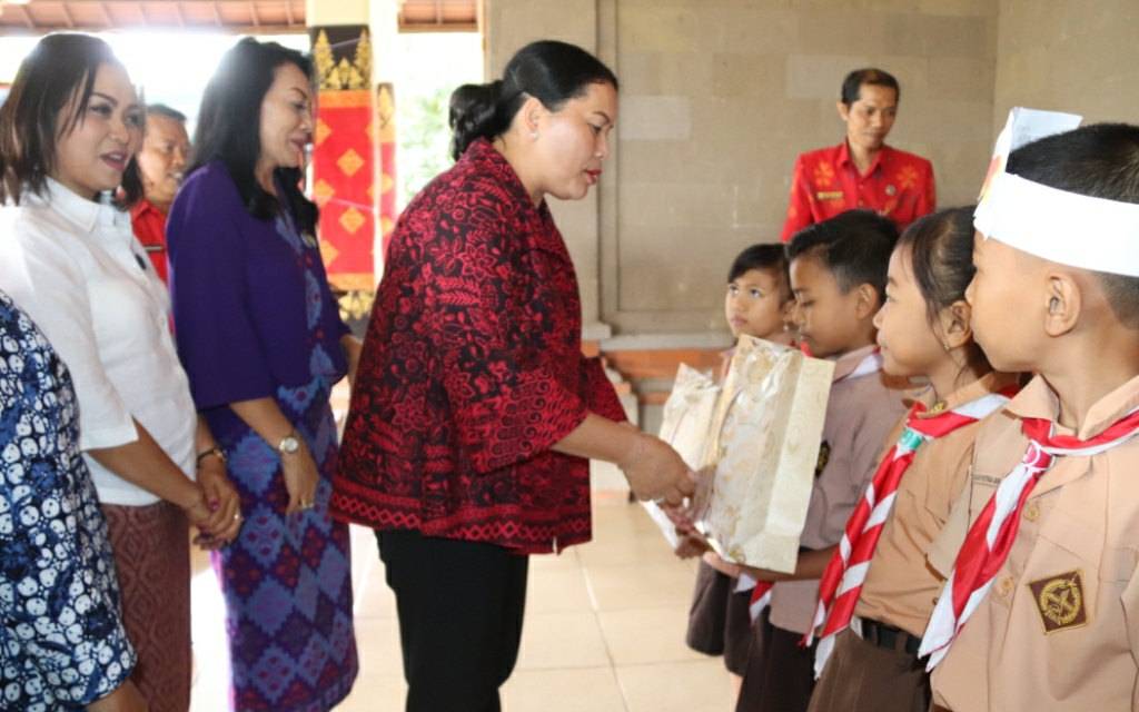 Dokumentasi dari - Rendah,  Konsumsi Ikan di Badung
