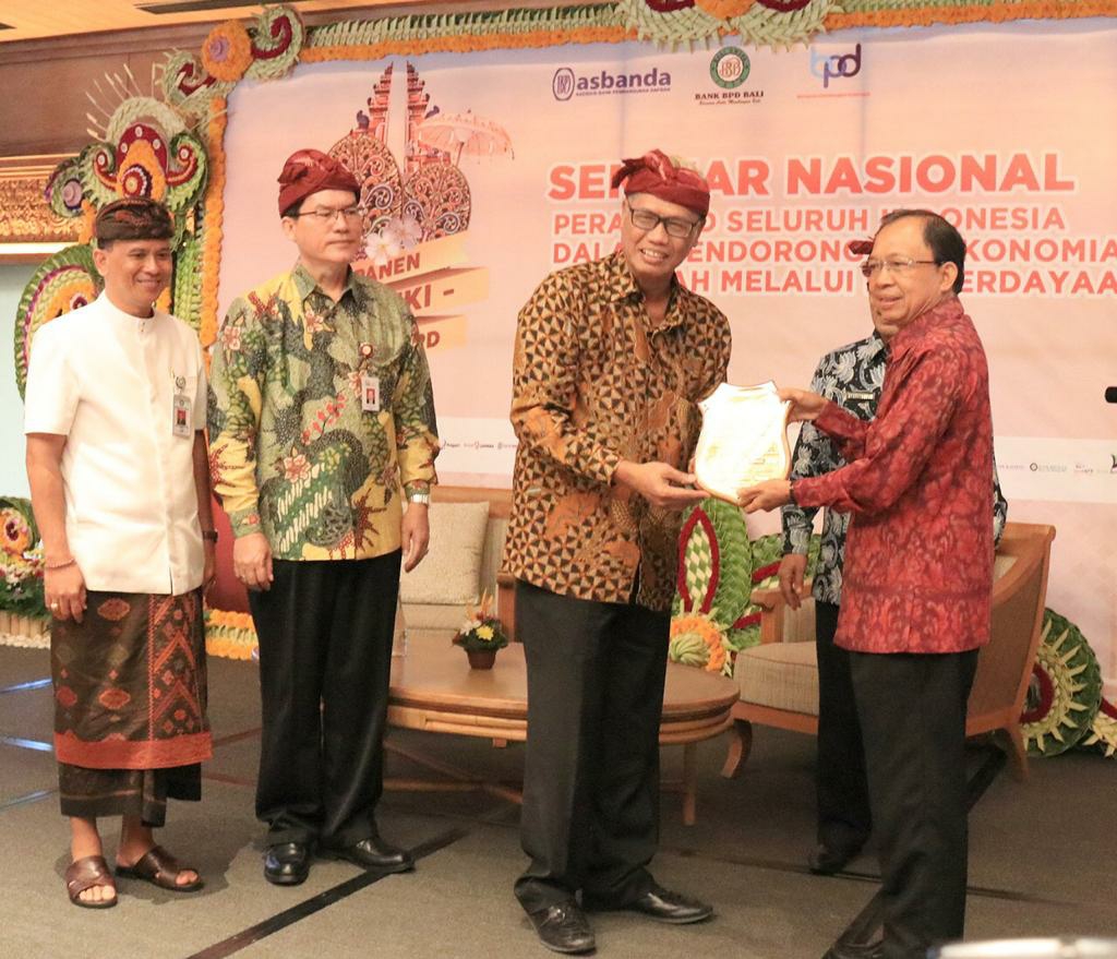Dokumentasi dari - Direksi dan Komisaris Harus Bahas Hal-hal Nyata untuk Memajukan BPD 