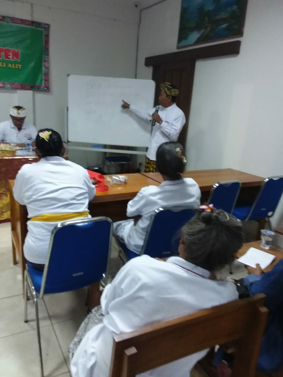Dokumentasi dari - Bendesa Adat Canggu, Membuka Pasraman Serati  Banten
