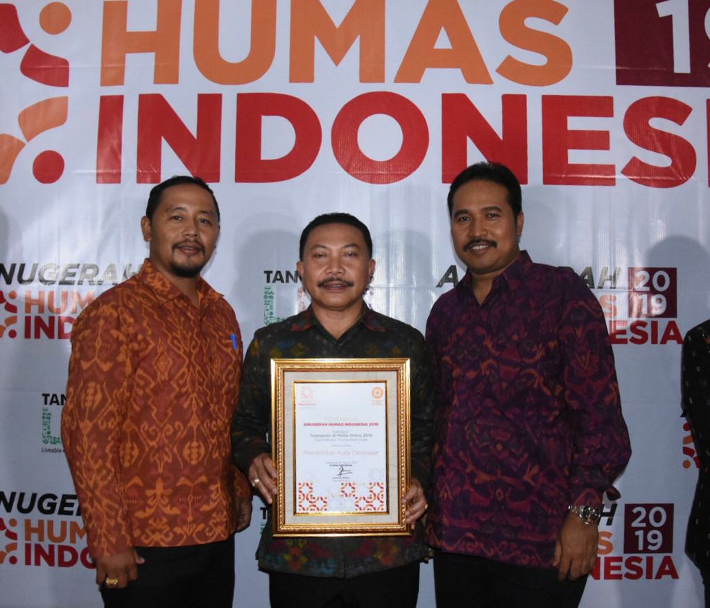 Dokumentasi dari - Humas Denpasar Raih Penghargaan AHI Tahun 2019