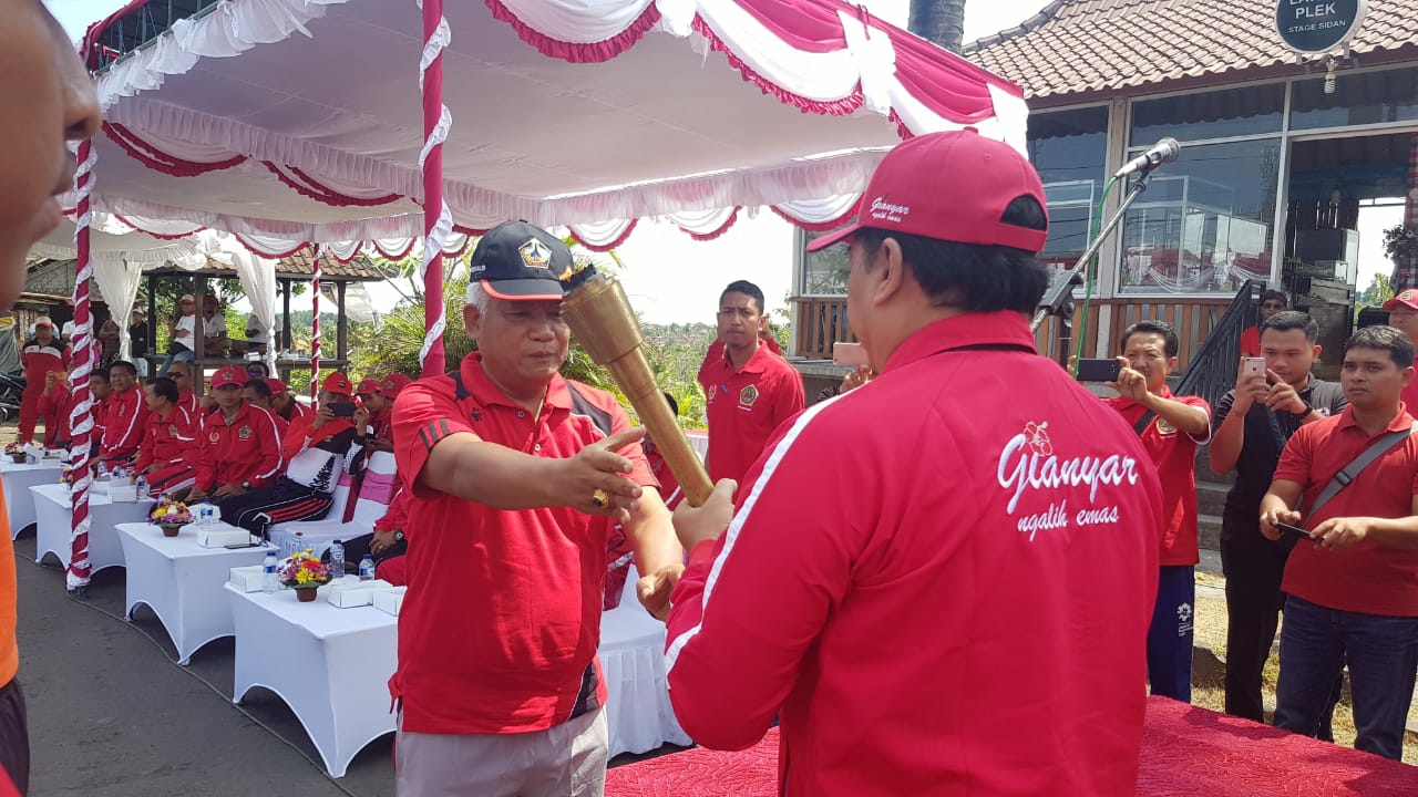 Dokumentasi dari - Api Obor Porprov Bali ke-14 Singgah di Gianyar
