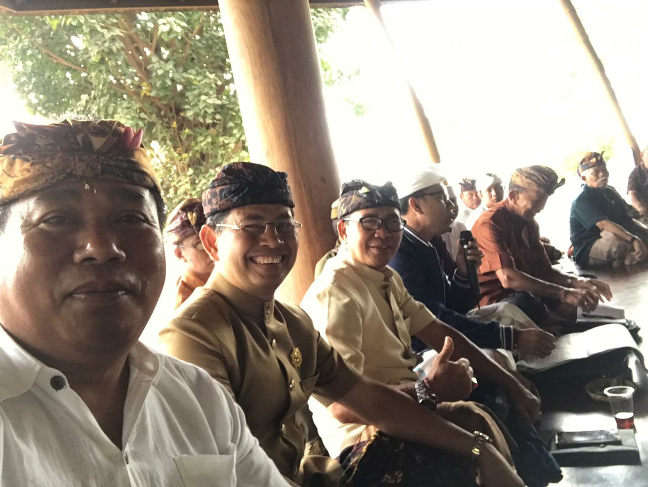 Dokumentasi dari - PBMM Pusat Undang Bupati Gianyar Made Mahayastra pada Mahasabha ke - 5
