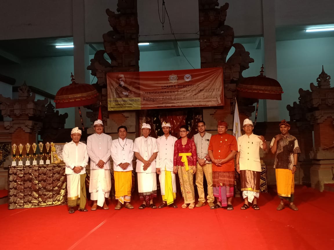 Dokumentasi dari - Presiden WHP Pastika Bangga Tekad dan Kemauan Anak Hindu Belajar Sanskerta