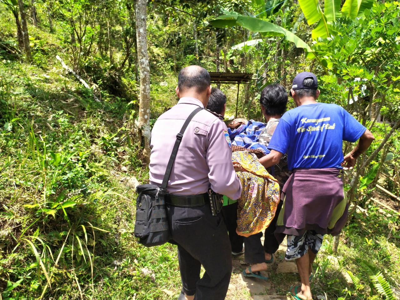 Dokumentasi dari - Dua Hari Dua Malam Tersesat, Dadong Rafisah Ditemukan Lemas di Hutan