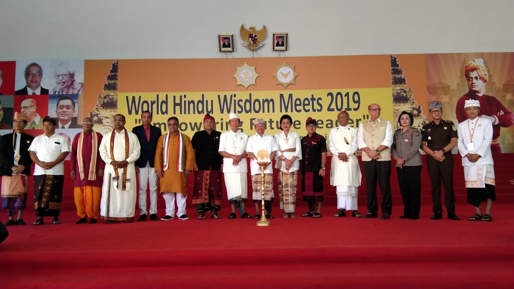 Dokumentasi dari - Gubernur Koster: Genjot Prestasi Pemimpin Hindu untuk Kuasai Dunia