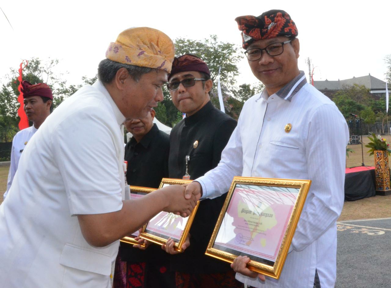 Dokumentasi dari - Badung Raih Penghargaan PTSL dari Kementrian ATR/BPN