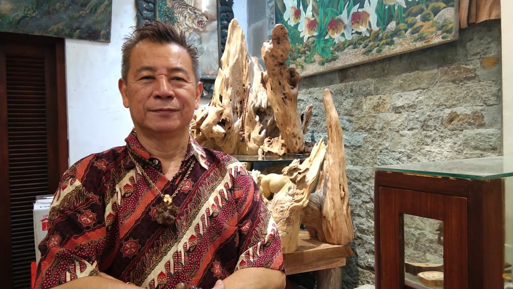 Dokumentasi dari - Chandra Salim Kolektor Kayu Dewa Gaharu