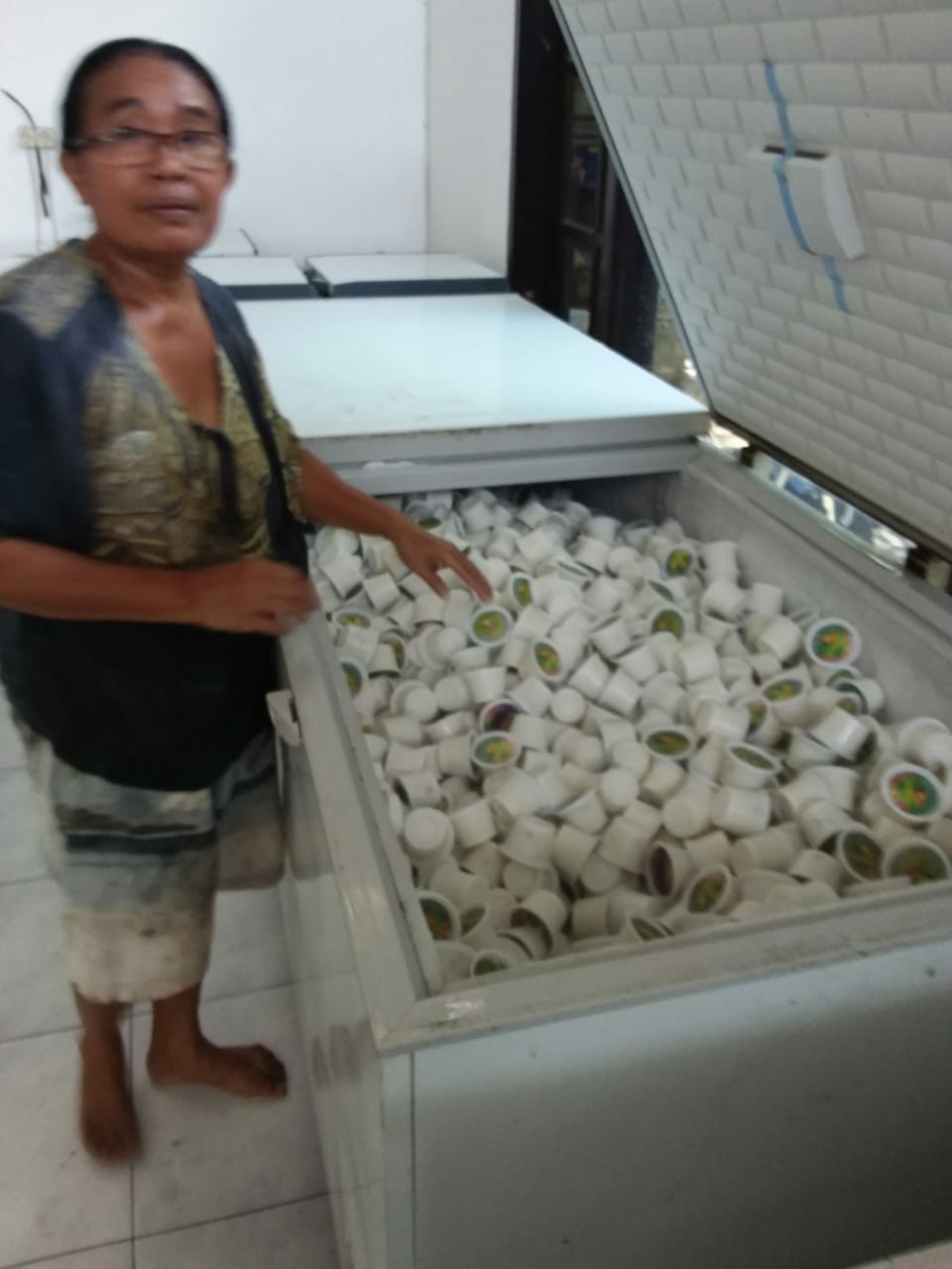 Dokumentasi dari - Perajin  Es Putar Menolak, Tidak Sanggup Layani Permintaan pada Musim Pernikahan