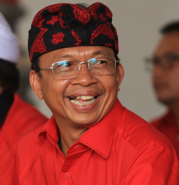 Dokumentasi dari - Gubernur Tak Ingin Masyarakat Menyambut Pejabat Berlebihan