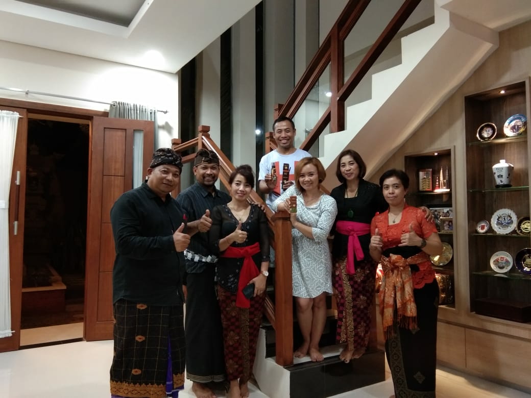 Dokumentasi dari - Promosi Minyak Belog Mahatri Didukung Artis Bali