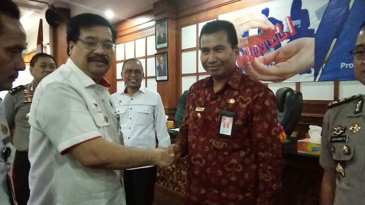 Dokumentasi dari - Carut Marut Pelayanan Publik, Satgas Akan Berantas Pungli