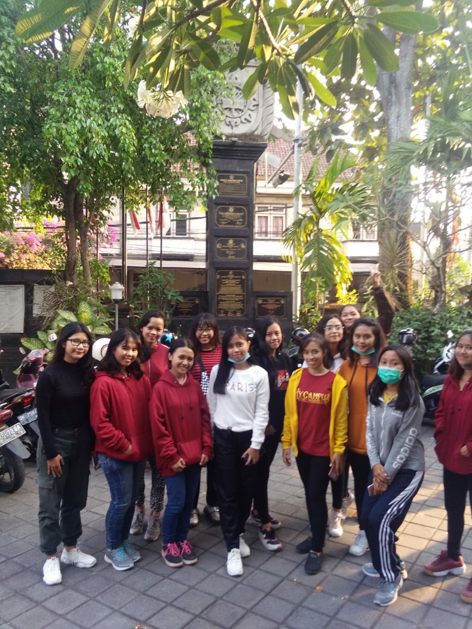 Dokumentasi dari - Mahasiswa STMIK STIKOM Ingin Tahu Sejarah MPB dan Kegiatan  Bela Negara