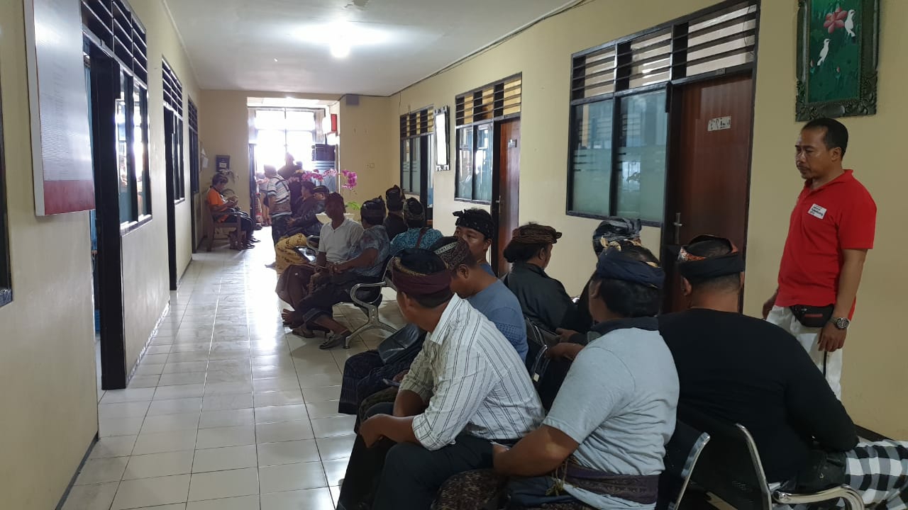 Dokumentasi dari - Polisi Panggil Pecalang Kepaon Dimintai Keterangan Penutupan Gudang Mikol Tanpa IMB