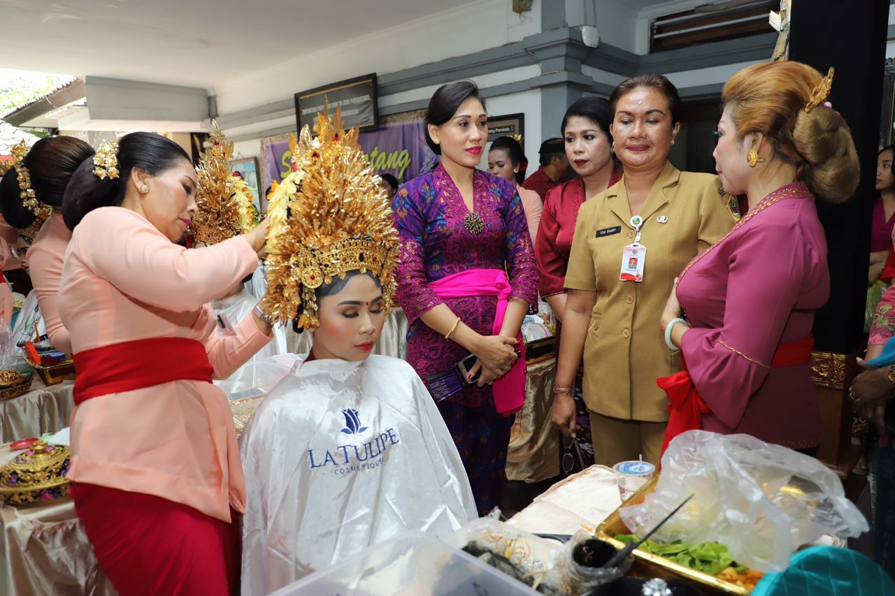 Dokumentasi dari - Sebanyak 25 Pengelola Salon Desa di Gianyar Ikuti Uji Kompetensi