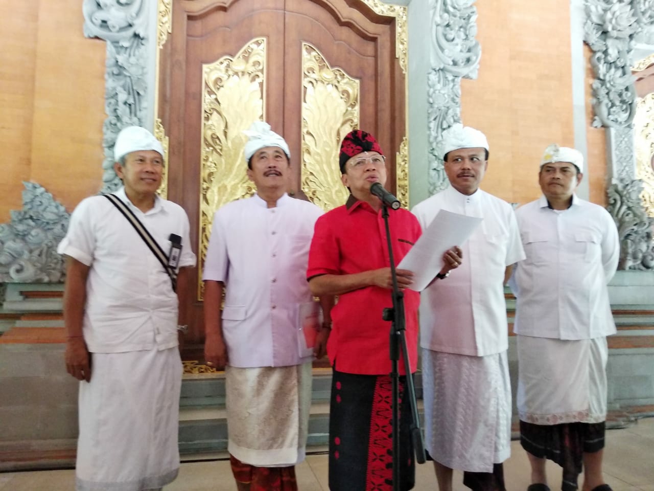 Dokumentasi dari - Gubernur Bali Koster Resmikan Dua Pergub Peduli Lingkungan