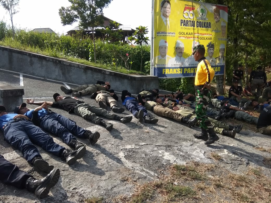 Dokumentasi dari - 350 Anggota Satpol PP dan Damkar  Gianyar Ikuti Pembaretan
