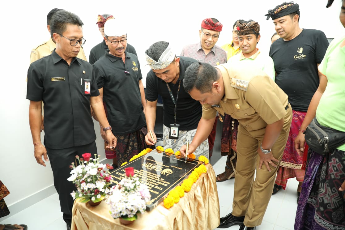 Dokumentasi dari - Mahayastra Resmikan The Gade Clean and Gold Bank Daur Ulang Sampah Bedulu