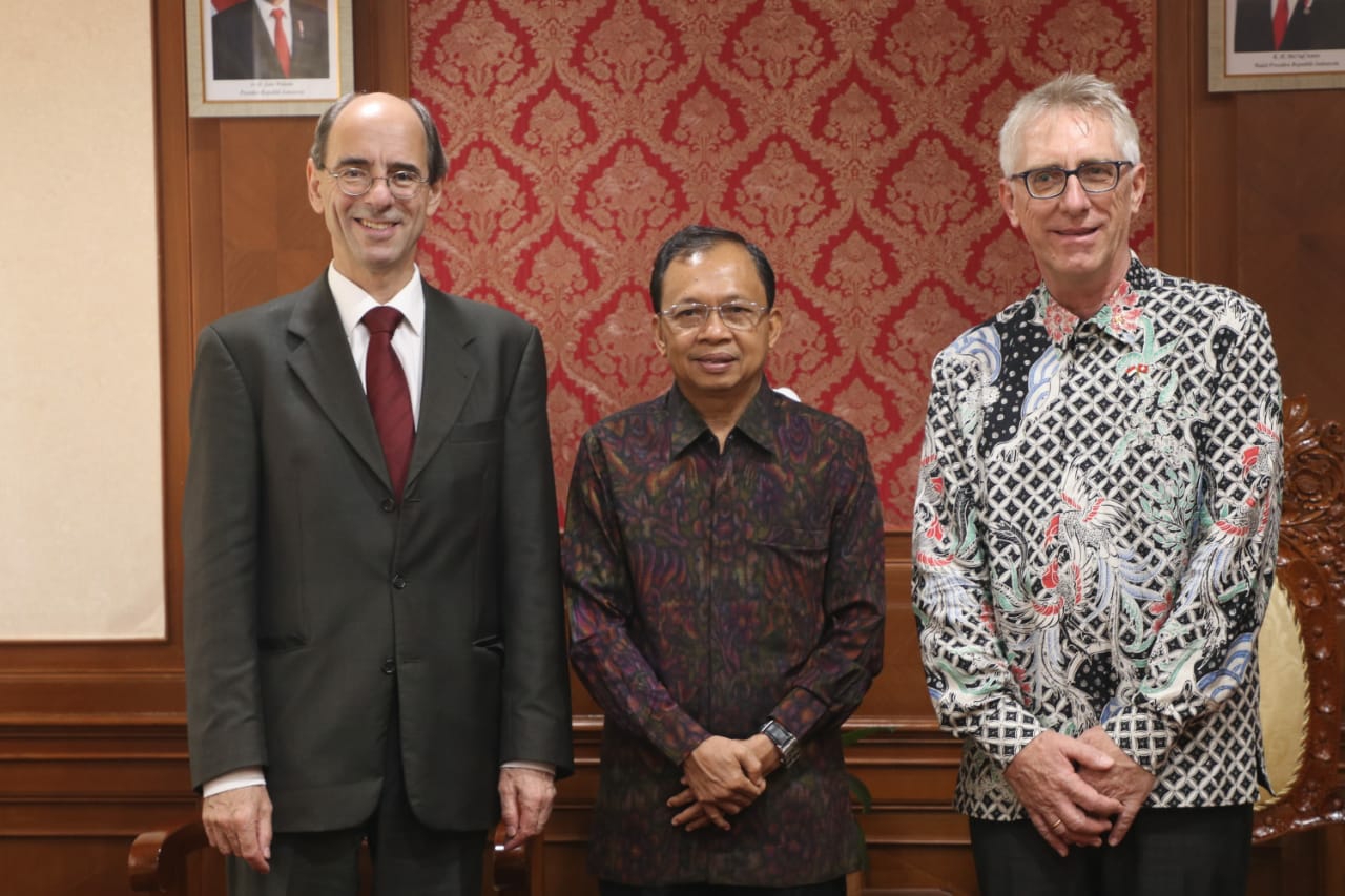 Dokumentasi dari - Gubernur Koster Ingin Kembangkan Industri Jam di Bali Meniru Swiss