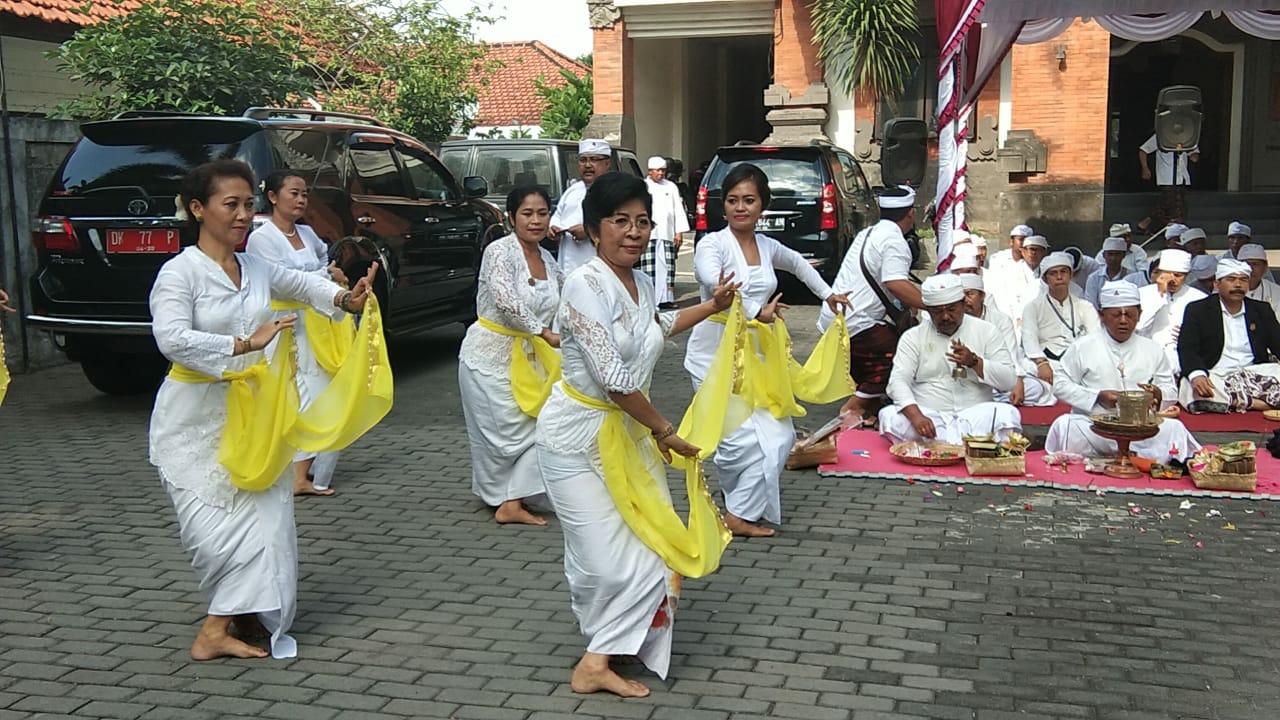 Dokumentasi dari - PHDI Minta Gubernur Hentikan Penggunaan Laser Selamatkan Bali dari Kekeringan 