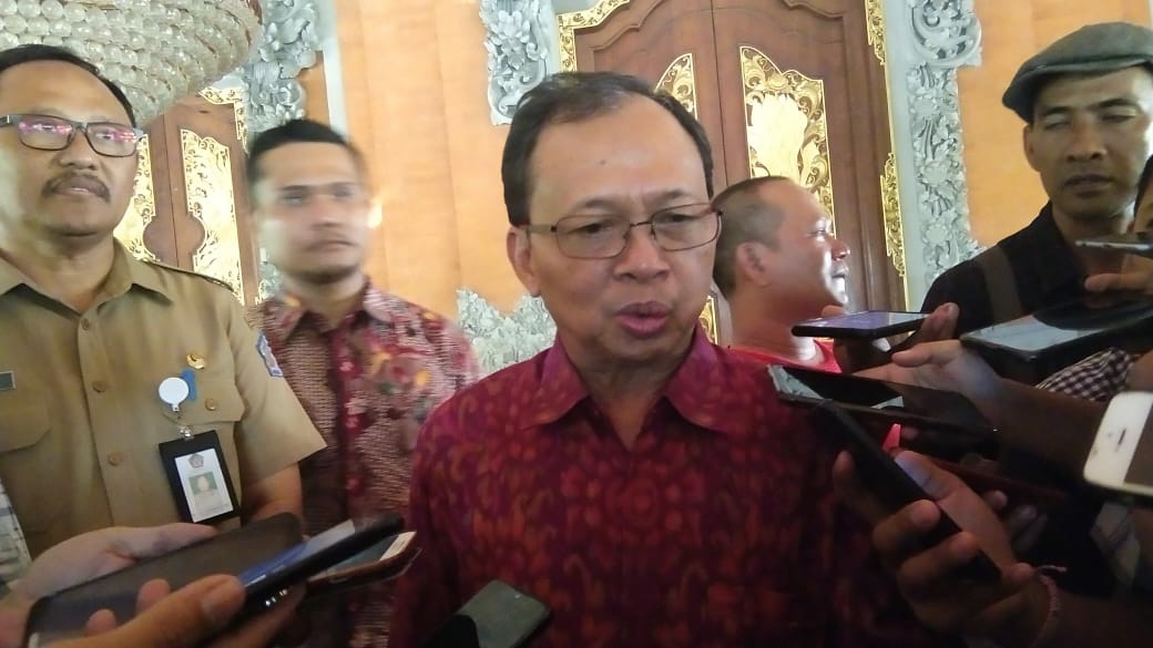 Dokumentasi dari - Koster Lakukan Lobi Politik untuk Masukkan RUU Provinsi Bali