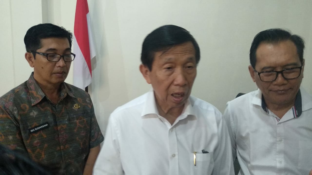 Dokumentasi dari - Bali Sumbangkan Devisa Rp150 T, Pastika Usulkan Ranperda Donasi Wisman untuk Perlindungan Alam dan Budaya
