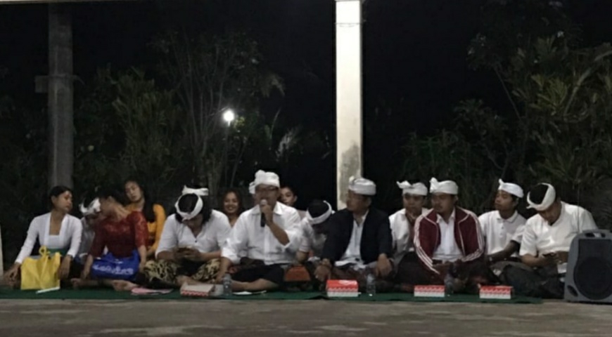 Dokumentasi dari - ST Eka Yowana Çanti Gelar Ramah Tamah Setelah Persembahyangan Siwaratri