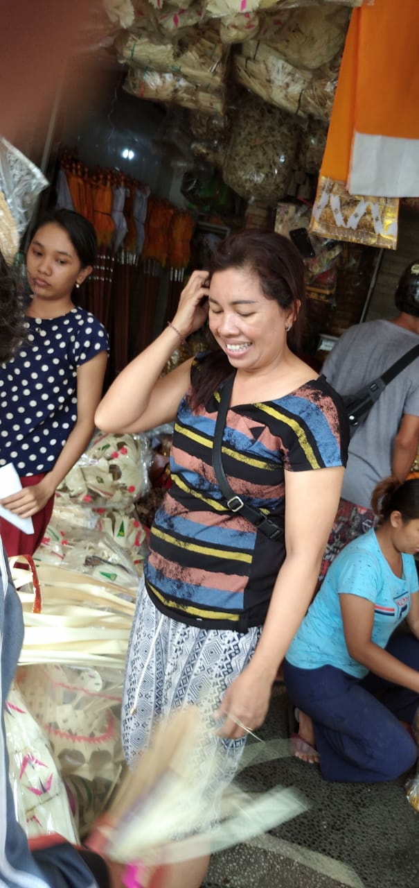 Dokumentasi dari - Awalnya Seorang Kuli Akhirnya Menjadi Pedagang dengan Asset Seratusan Juta