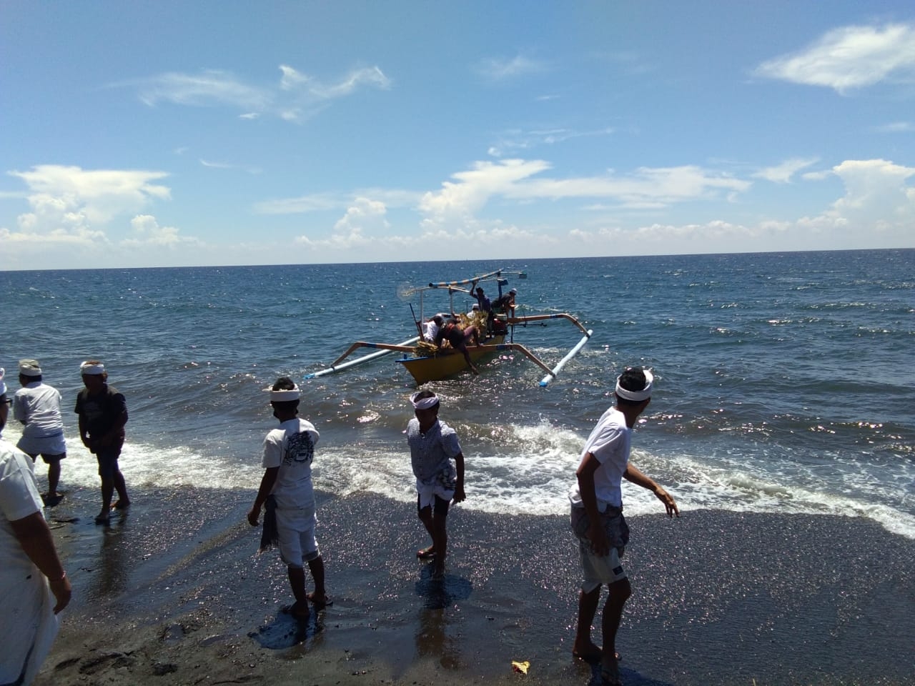 Dokumentasi dari - Ritual Upacara Peneduh Bumi Nyatur Segara  Pura Besakih 