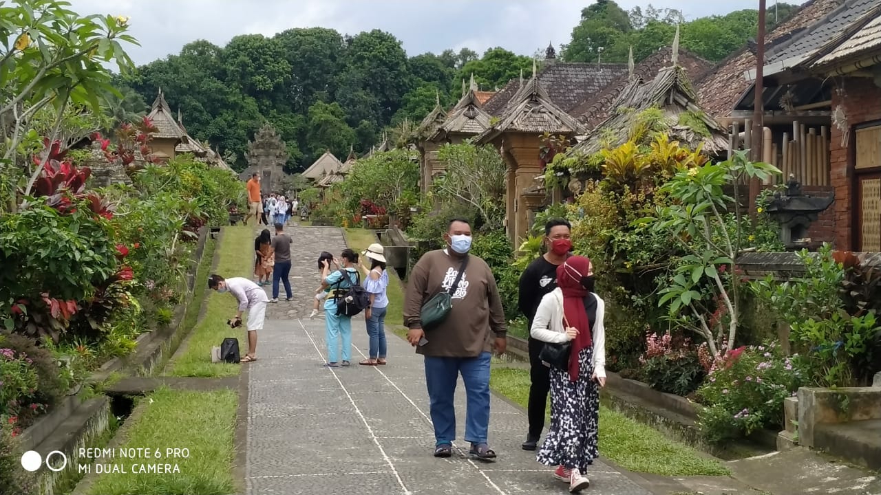 Dokumentasi dari - Kintamani dan Desa Wisata Penglipuran Ramai Pengunjung