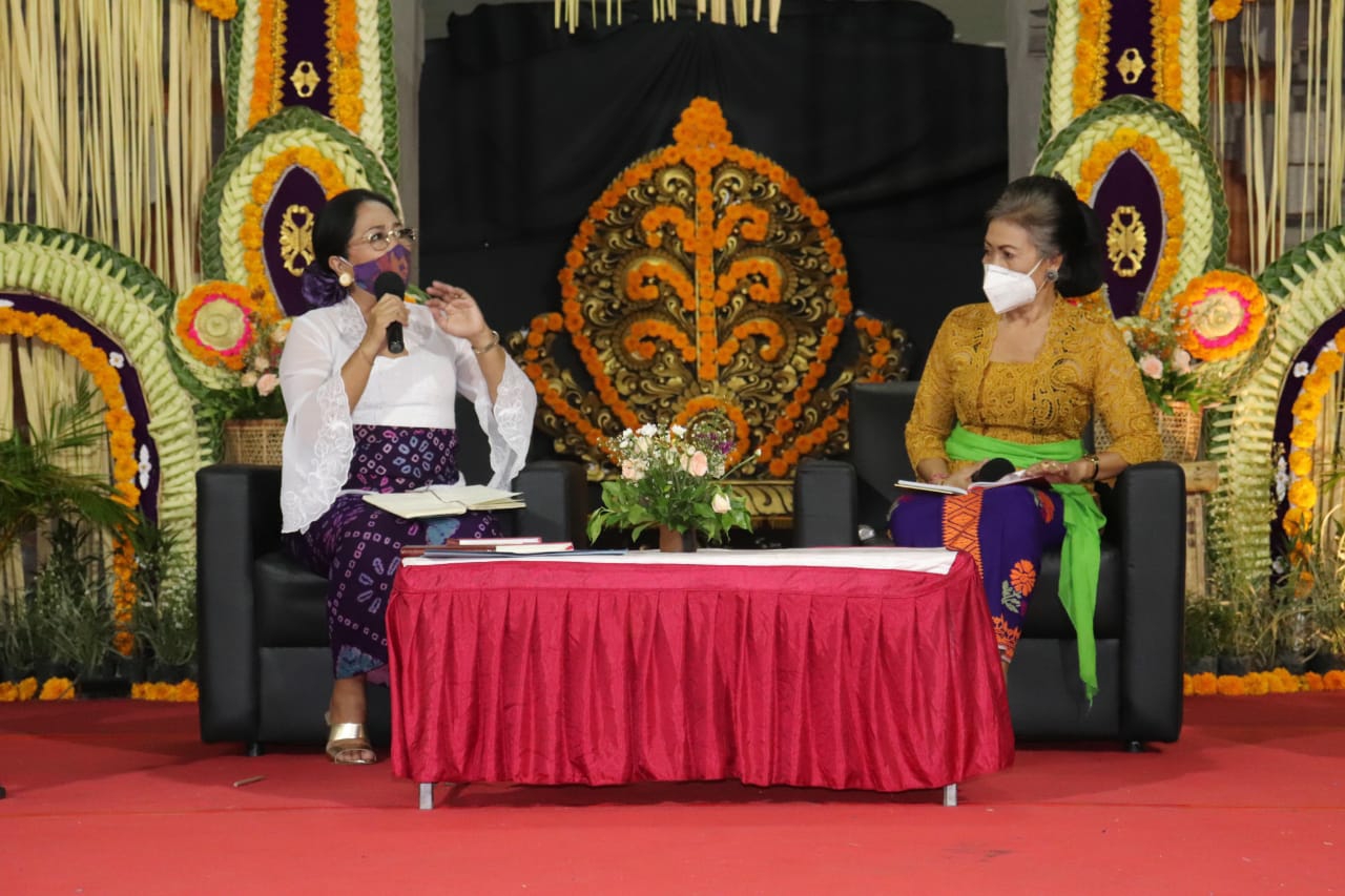 Dokumentasi dari - Buleleng Miliki Seratusan Motif Tenun 