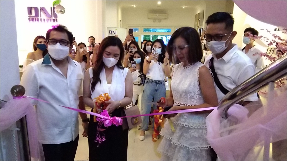 Dokumentasi dari - Perawatan Rambut Berkelas, Kolaborasi Mosha Hair Care and Beauty Salon  - DNI Skincare Renon 