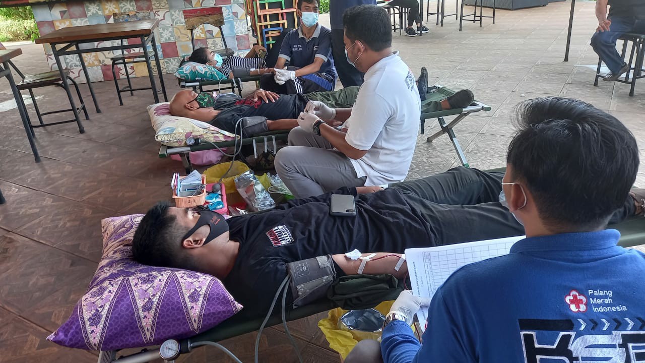 Dokumentasi dari - Komunitas Anak Kolonk Militan Buleleng Nyumbang Darah