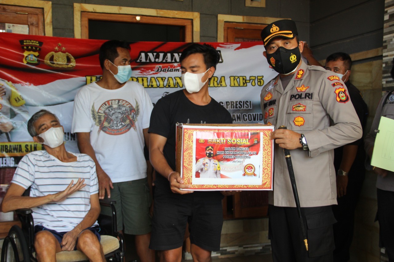 Dokumentasi dari - Kapolres Buleleng Anjang Sana Ke Anggota Gangguan Kesehatan